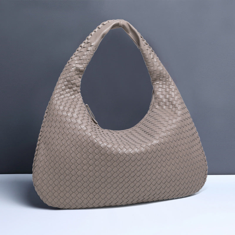 Crescent shaped women's bag hand woven hand-held dumpling bag fashionable single shoulder armpit bag